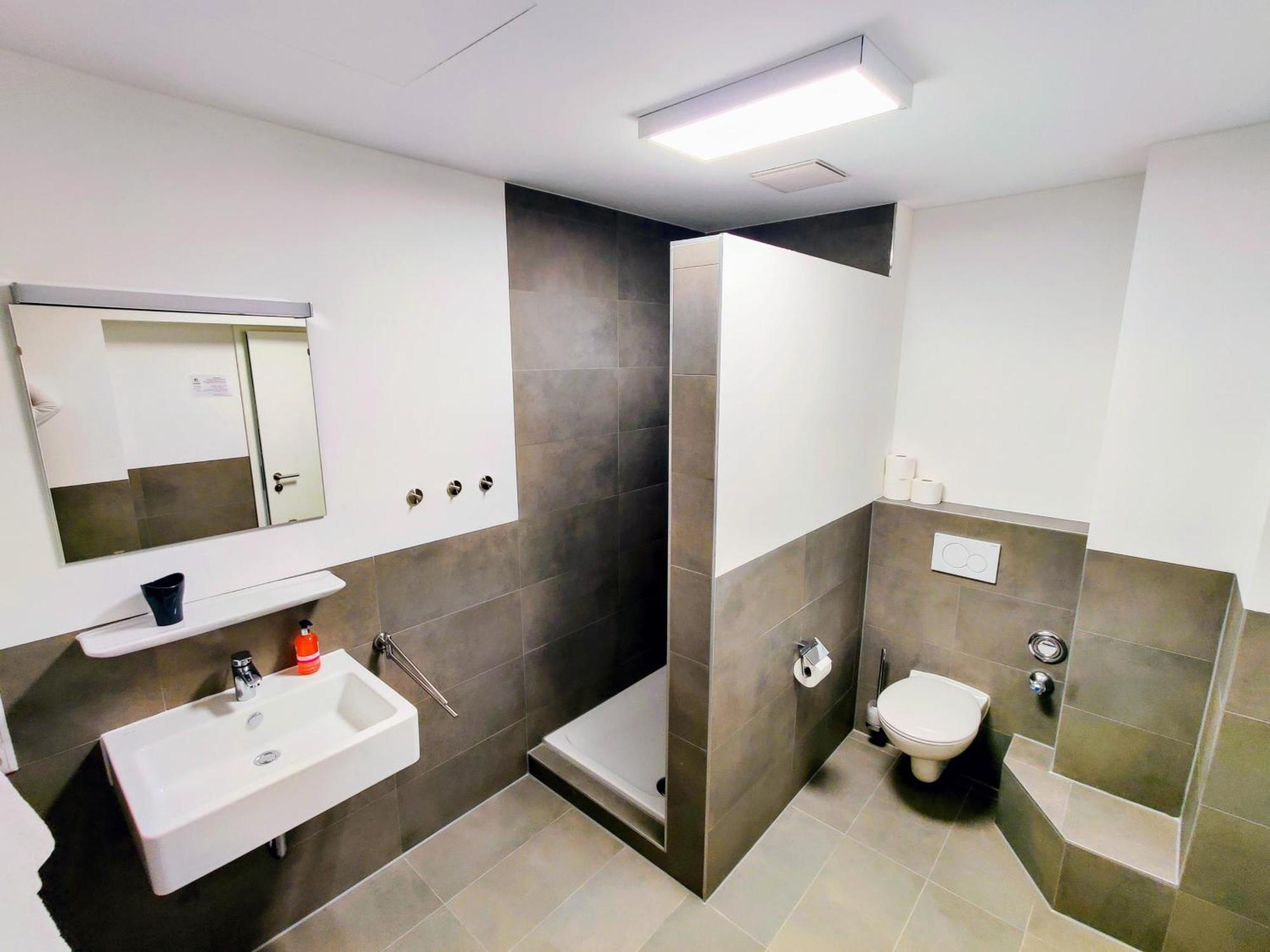 Boardinghouse - Stadtvilla Budget ชไวน์ฟอร์ท ภายนอก รูปภาพ