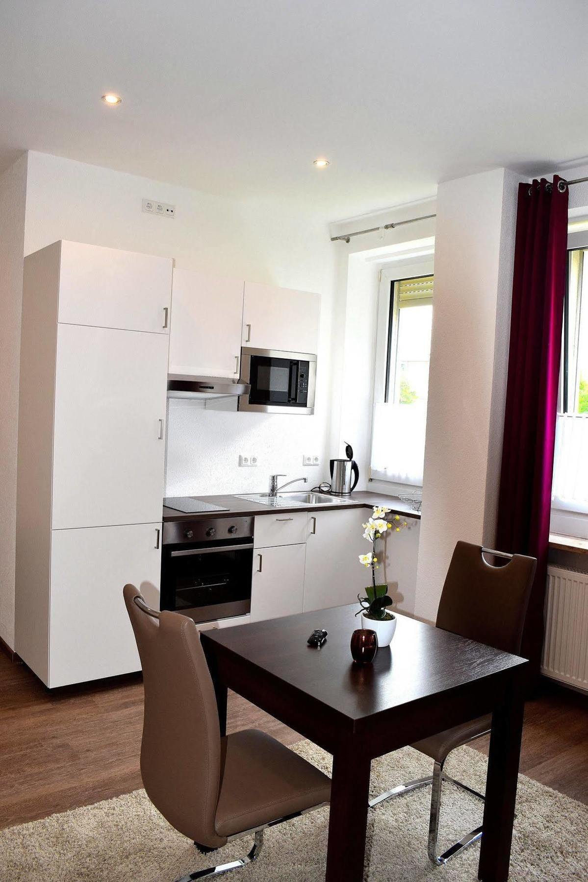 Boardinghouse - Stadtvilla Budget ชไวน์ฟอร์ท ภายนอก รูปภาพ