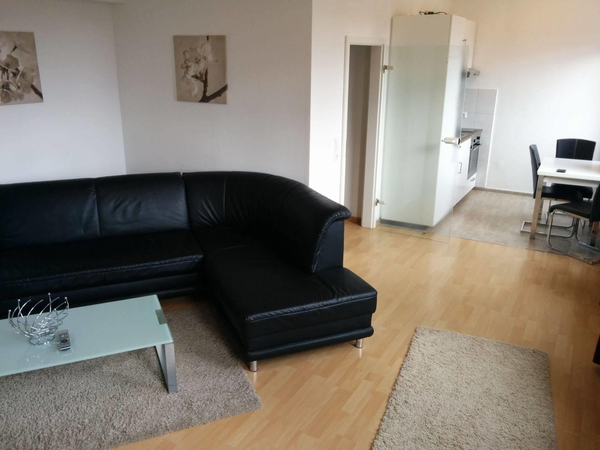 Boardinghouse - Stadtvilla Budget ชไวน์ฟอร์ท ภายนอก รูปภาพ