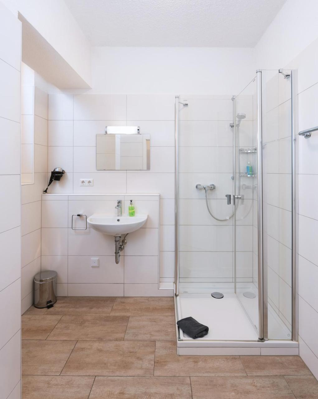 Boardinghouse - Stadtvilla Budget ชไวน์ฟอร์ท ภายนอก รูปภาพ