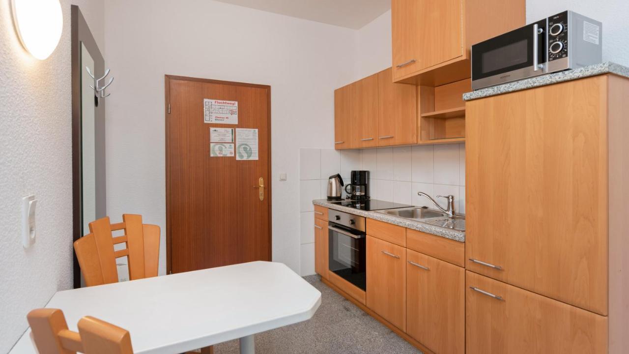 Boardinghouse - Stadtvilla Budget ชไวน์ฟอร์ท ภายนอก รูปภาพ