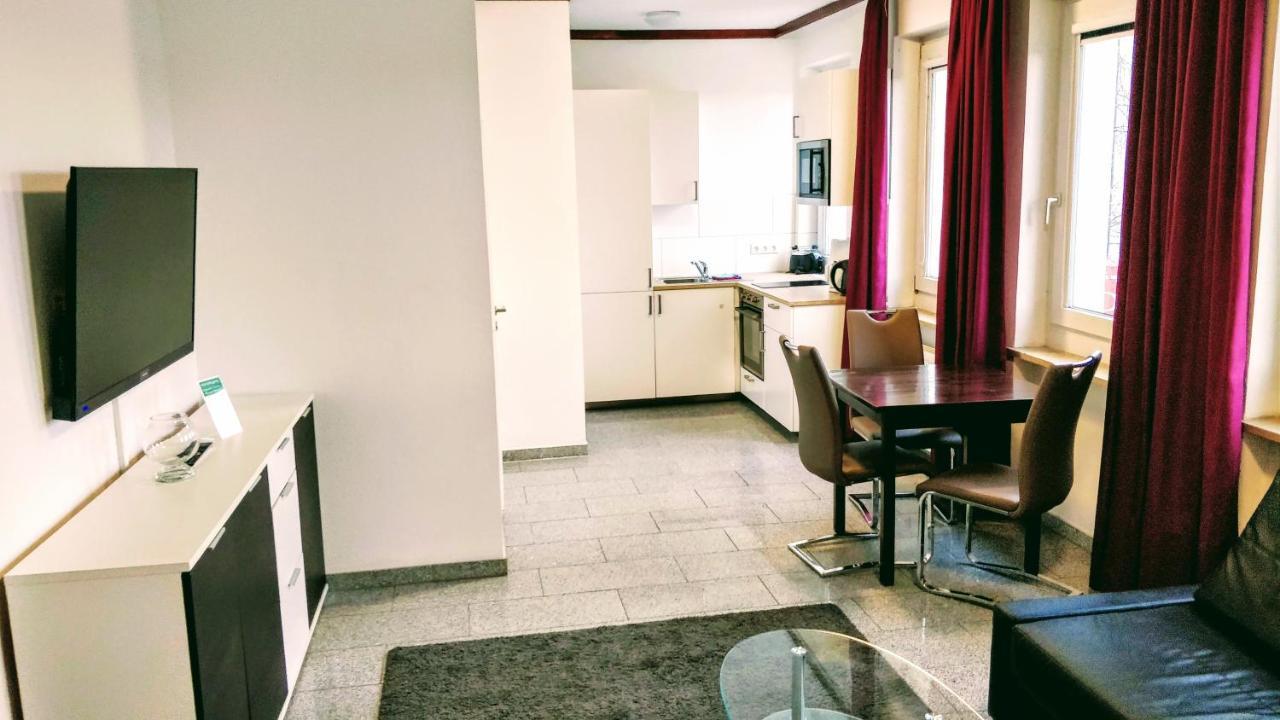 Boardinghouse - Stadtvilla Budget ชไวน์ฟอร์ท ภายนอก รูปภาพ